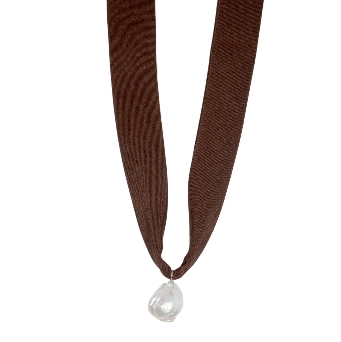 NST X COA CHOCOLATE NECKLACE