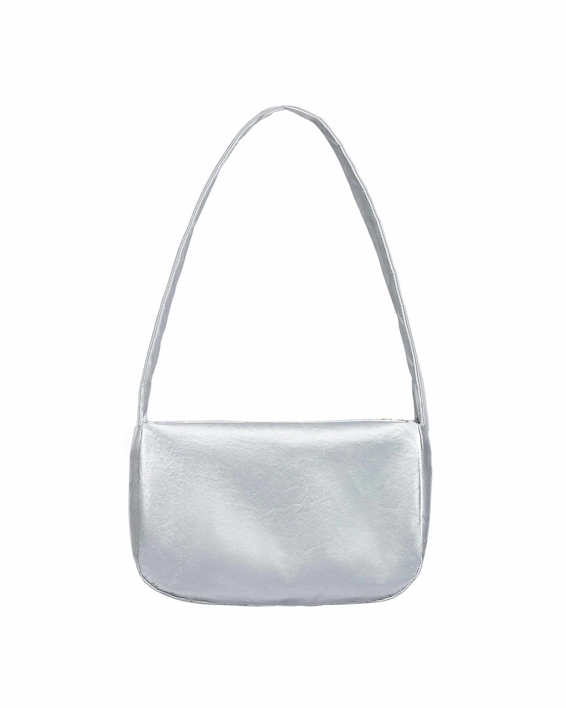 BAGUETTE BAG IN SILVER – COMING OF AGE 