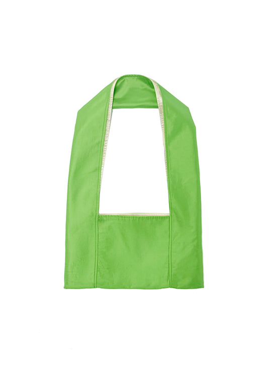 REVERSIBLE FLAT CROSSBODY BAG IN LIMEADE / PEARL