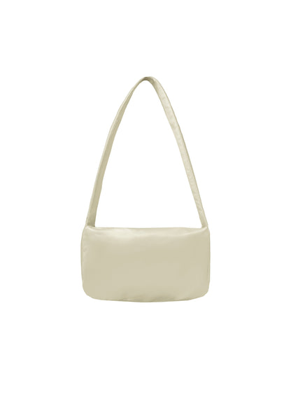 BAGUETTE BAG IN PEARL