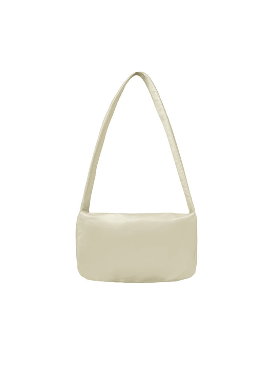 BAGUETTE BAG IN PEARL
